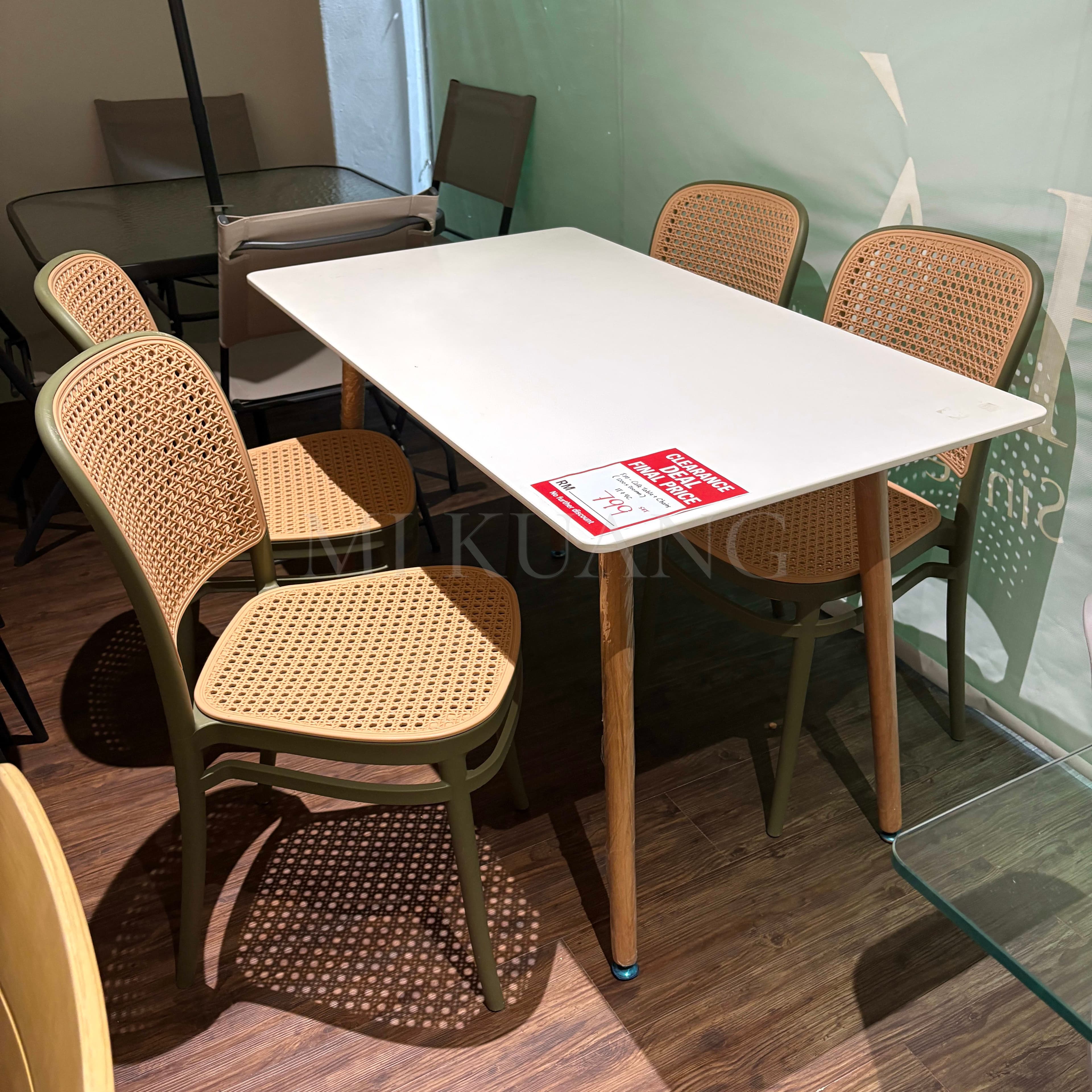 F.M Cafe Table + 4 Chairs Set (1200×700mm)