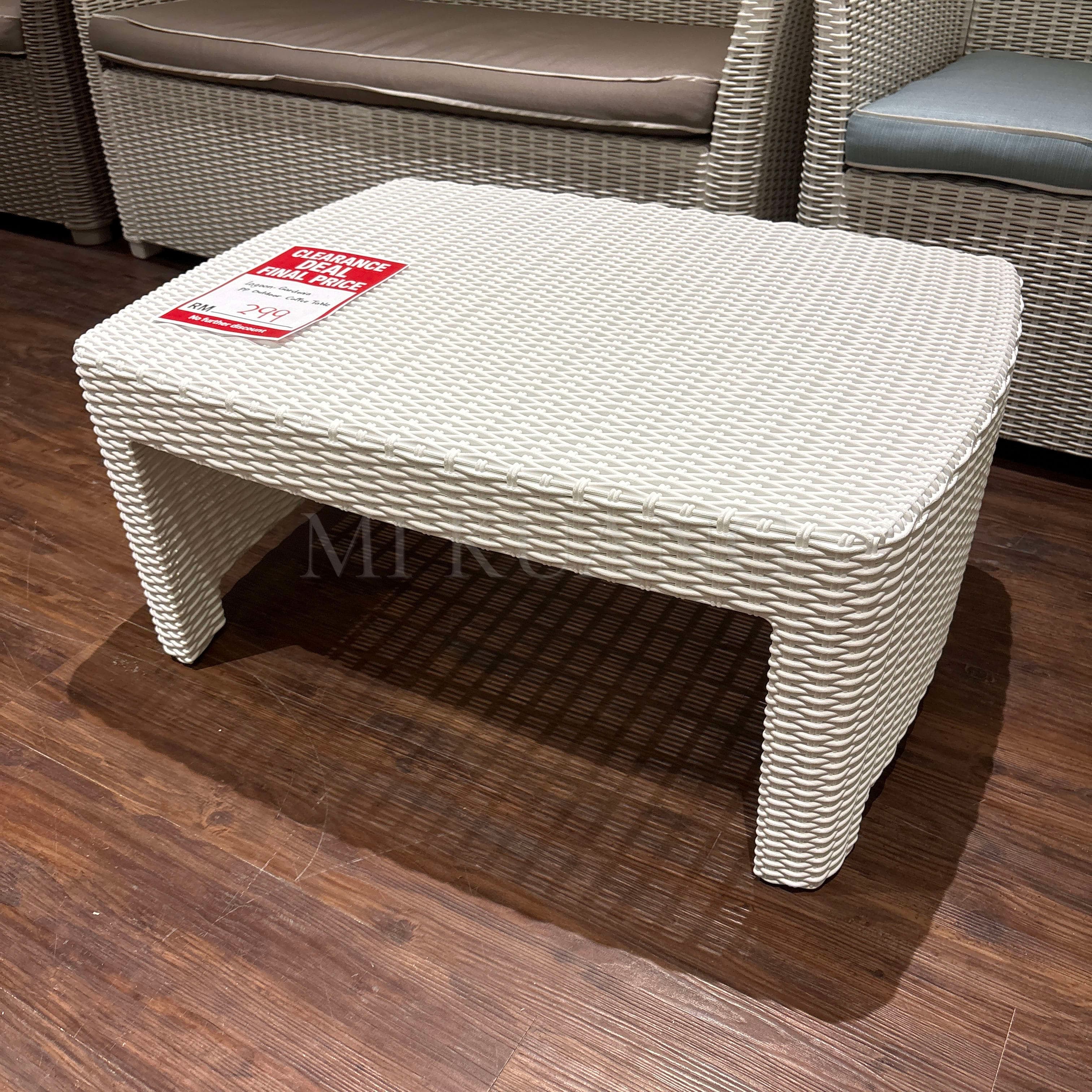 Lagoon Gardenia PP Outdoor Coffee Table
