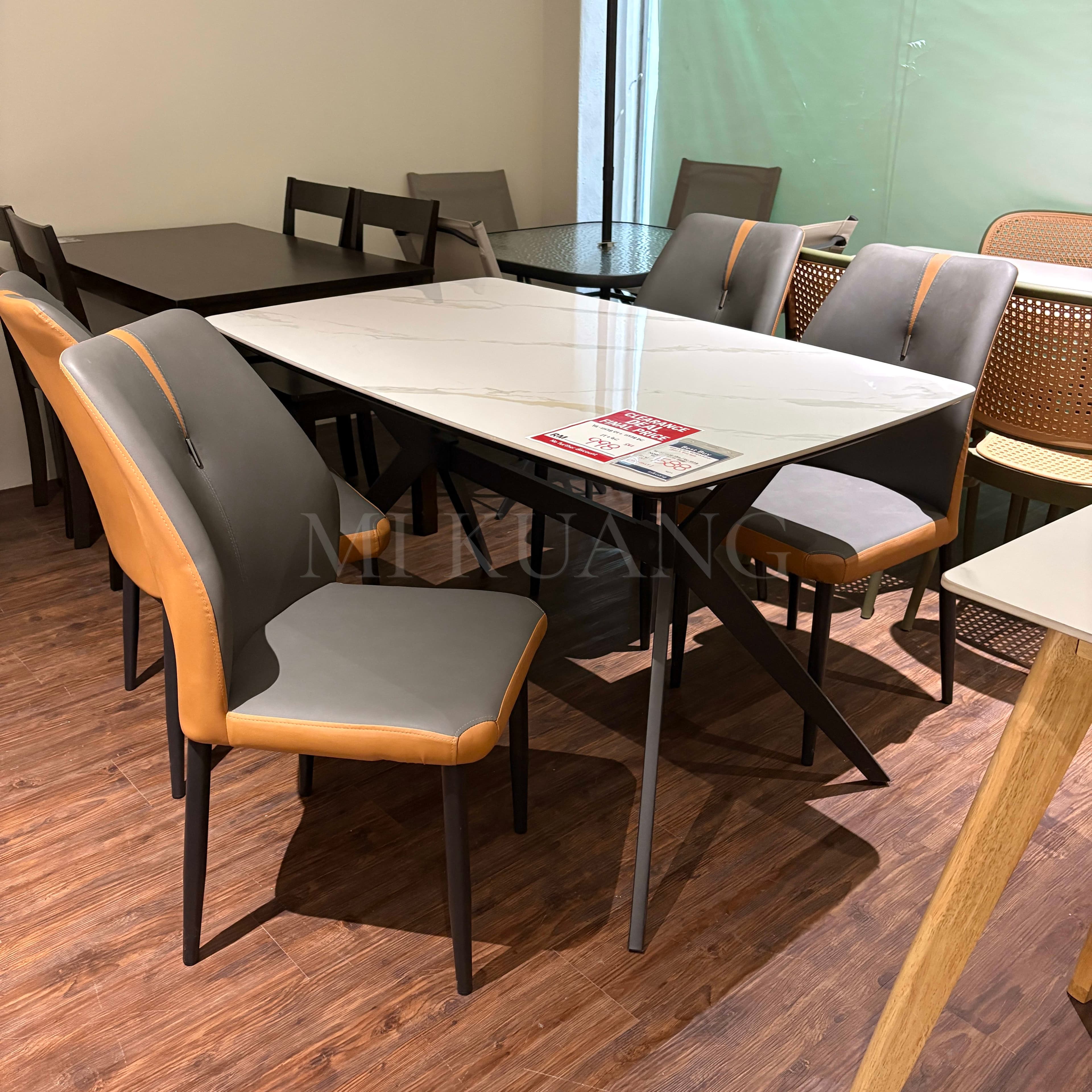 YG-11538 Dining Set — 1 Table + 4 Chairs