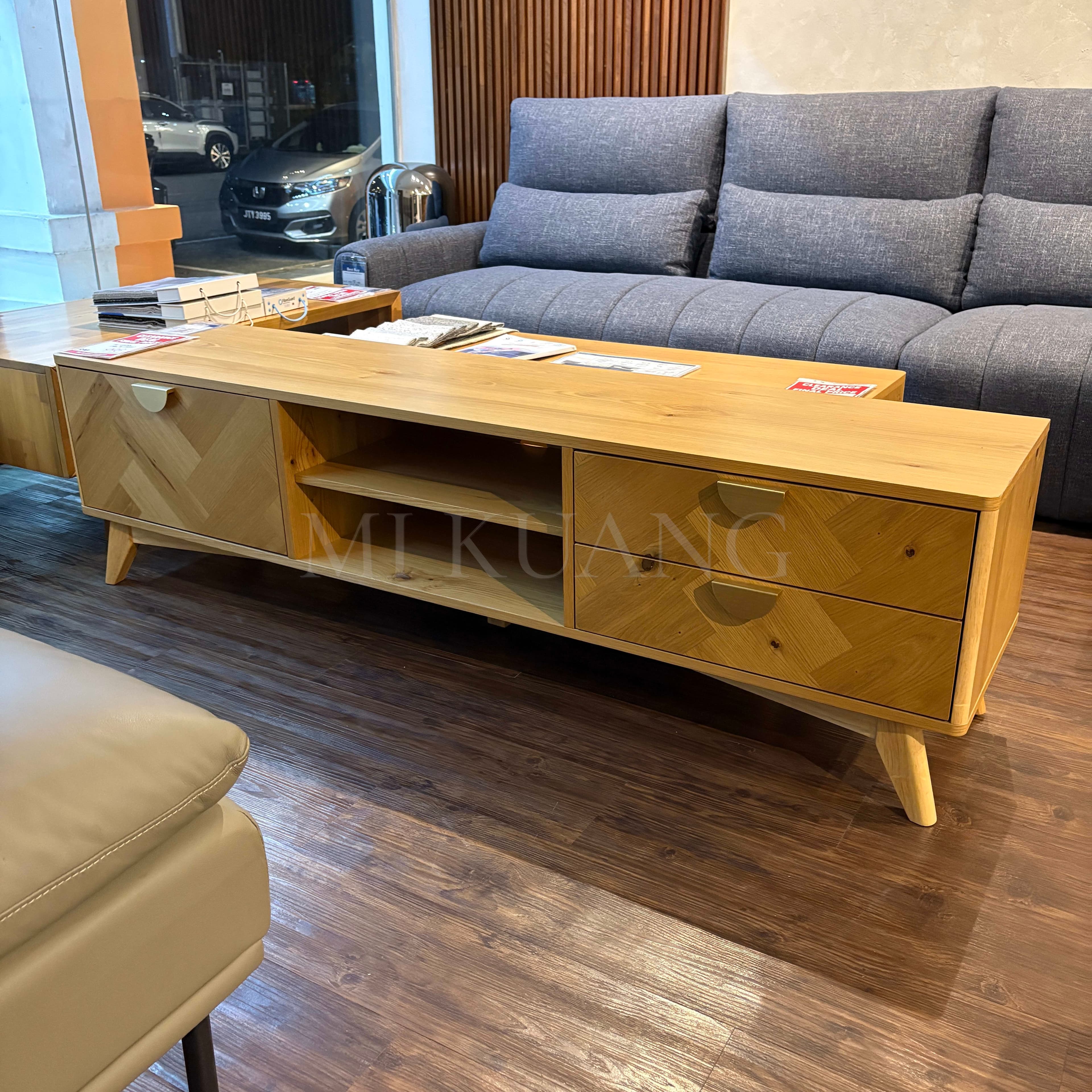 HL-Loftus 1.8m TV Cabinet