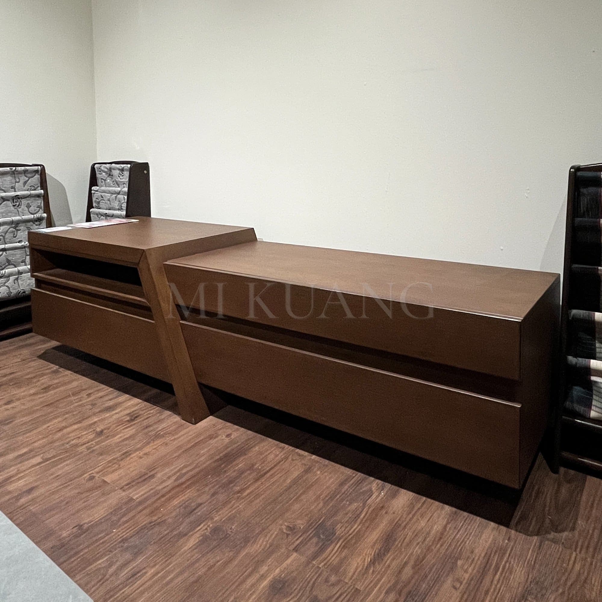 ELK-3110 1.8m TV Cabinet