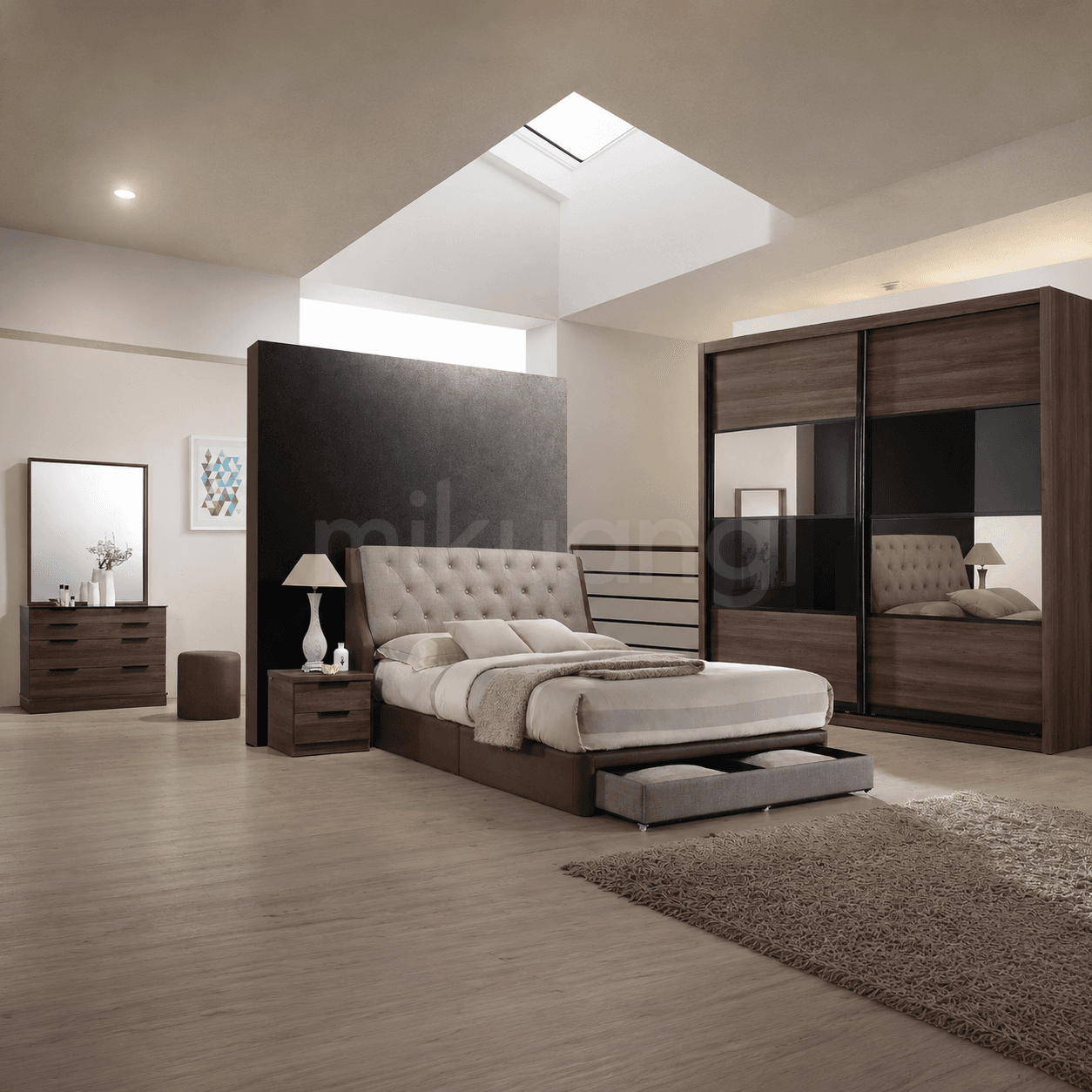 YM8833 Bedroom Set view 1