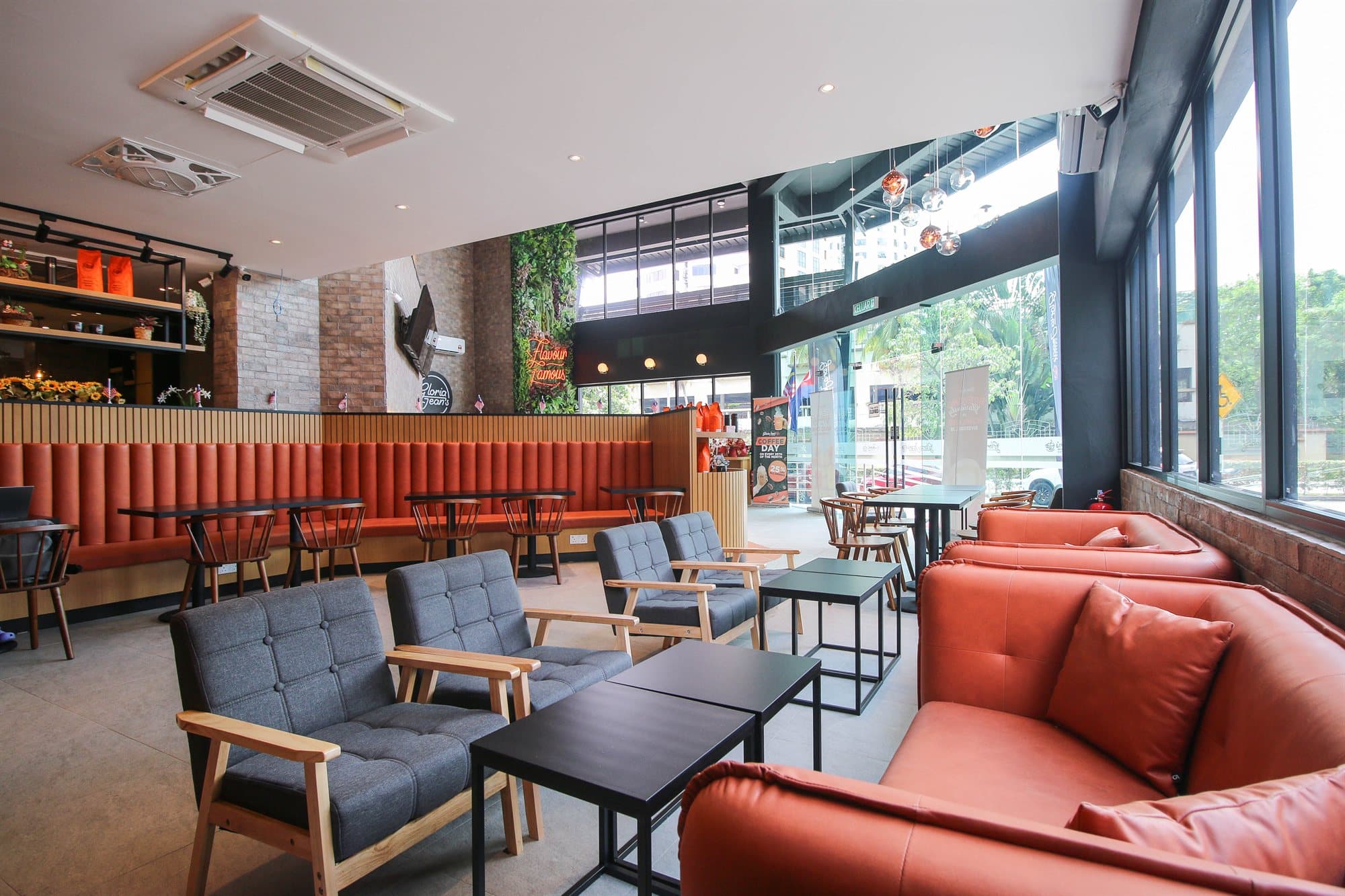 Gloria Jean's Cafe - Photo 14