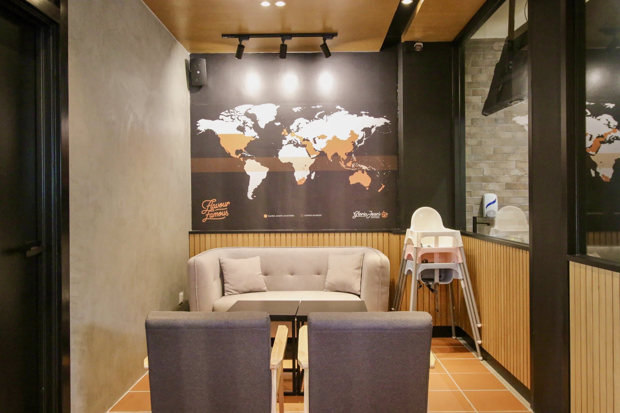 Gloria Jean's Cafe - Photo 22
