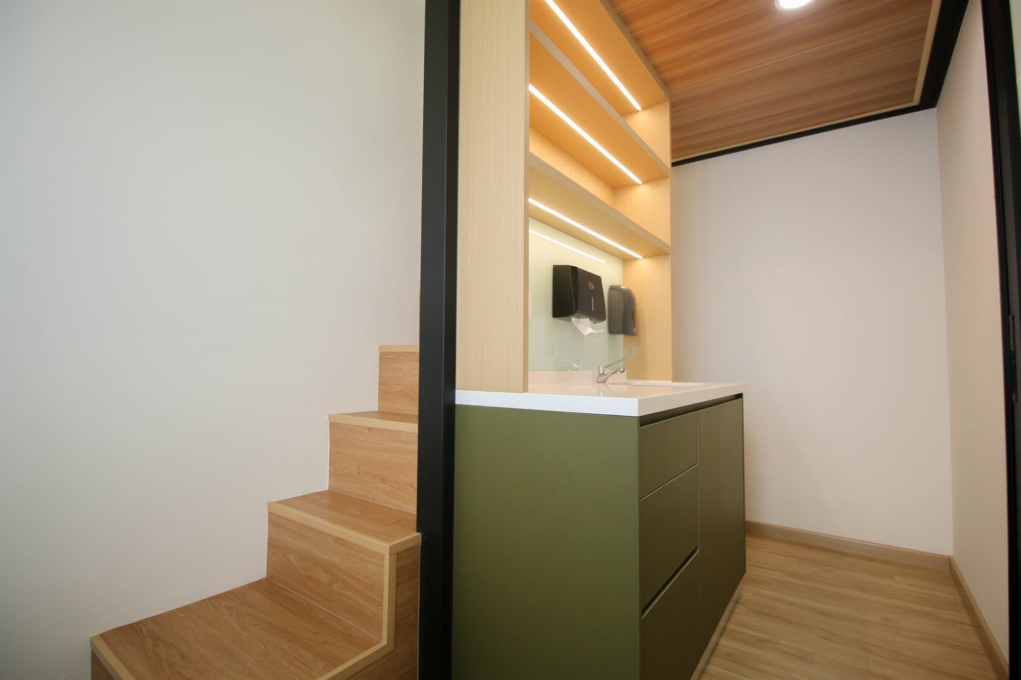 Southern Medical Clinic - Photo 29