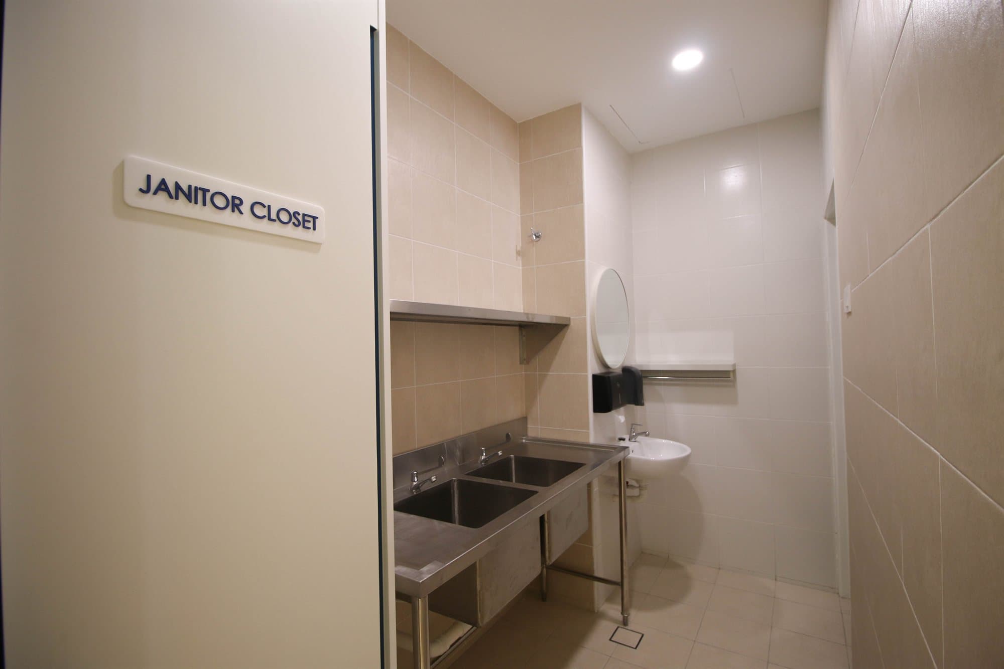 Southern Medical Clinic - Photo 32