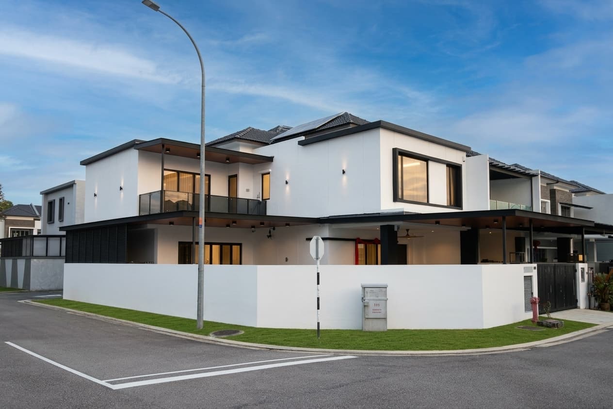 Elata Haven Residence - Photo 2
