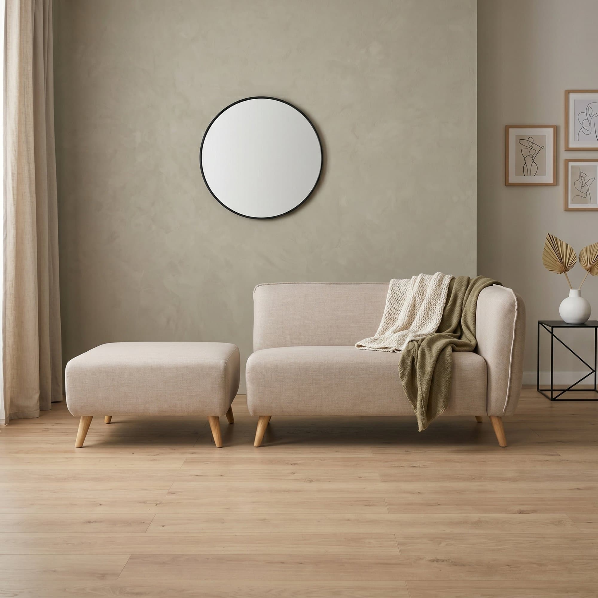 QUKKO Sofa alternate view